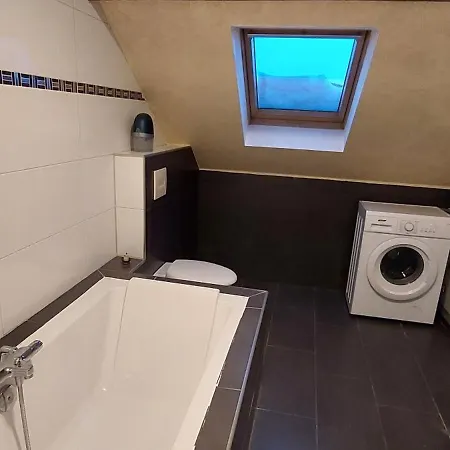 Apartment 103 M2